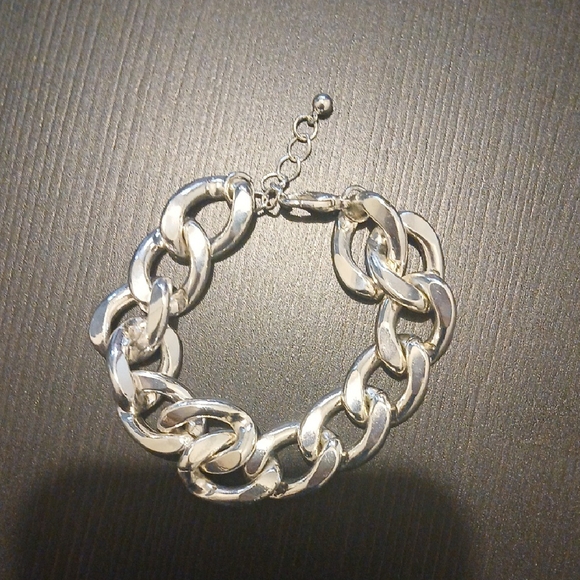 Silver Chain Necklace and Bracelet Set - Picture 4 of 9